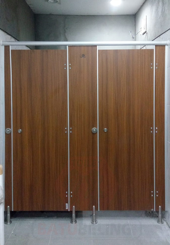 Workshop Inka Kabupaten Banyuwangi 4 https://www.batubeling.com/workshop-inka-kabupaten-banyuwangi/ Workshop Inka Kabupaten Banyuwangi cubicle toilet April